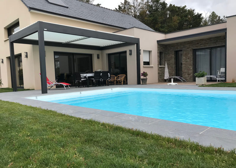 pergola bioclimatique durable et certifiée